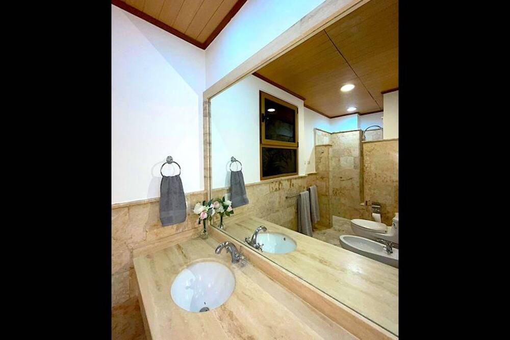 Photo of Bathroom in Casa de Campo