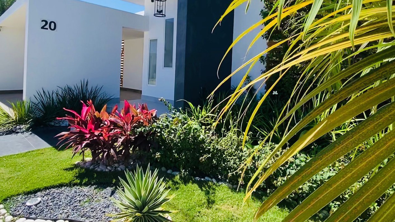 Photo of Outdoor in Veron