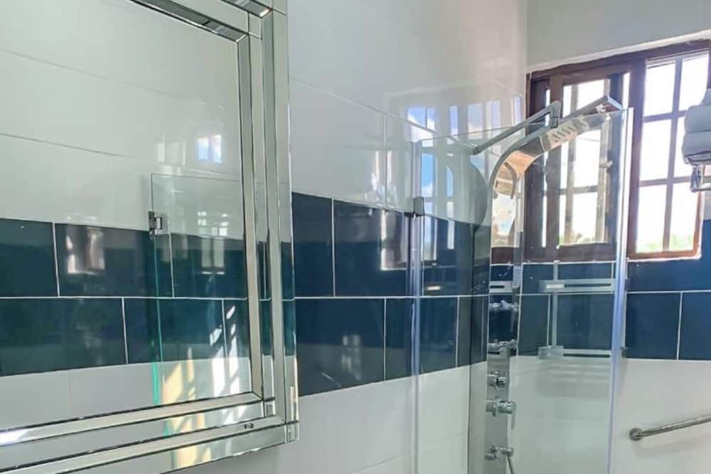 Photo of Bathroom in Licey al Medio