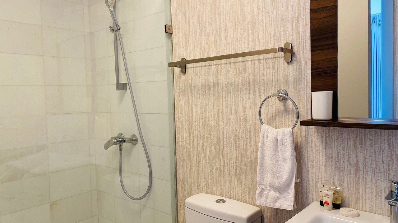 Photo of Bathroom in Yolanda Morales