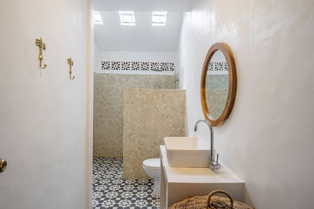Photo of Bathroom in Drupadi