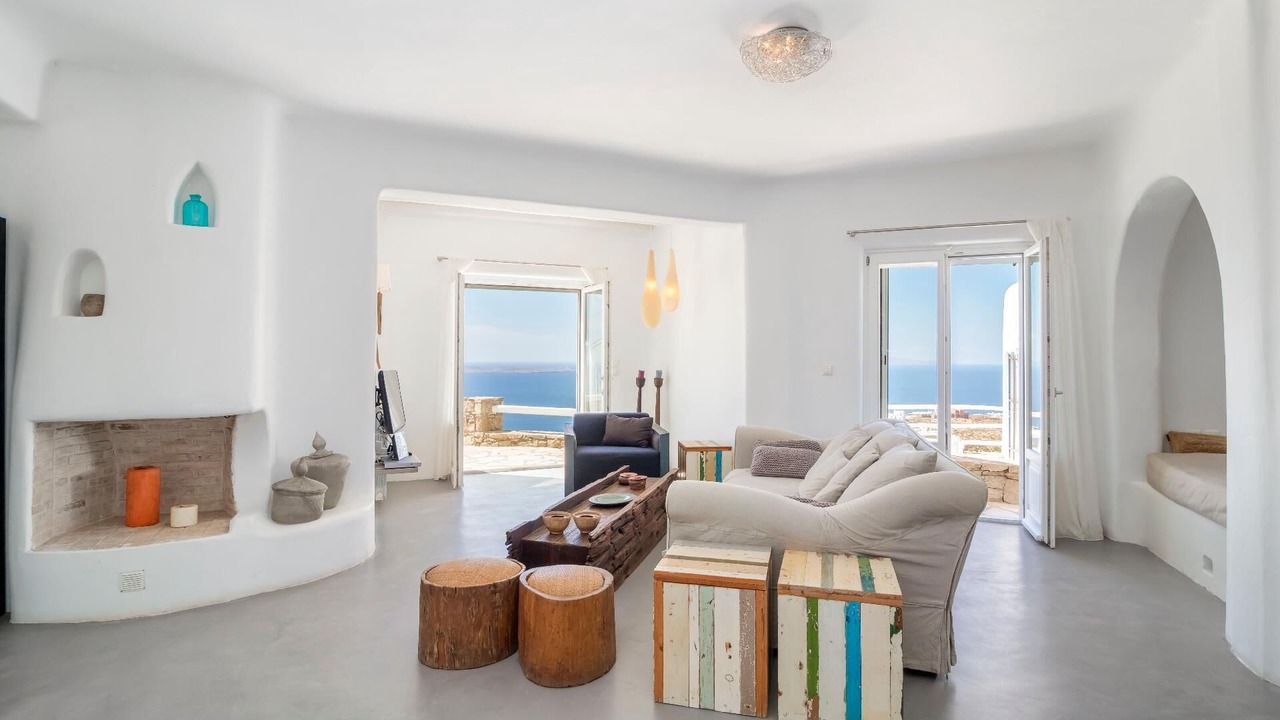 Photo of Livingroom in Faros Armenistis