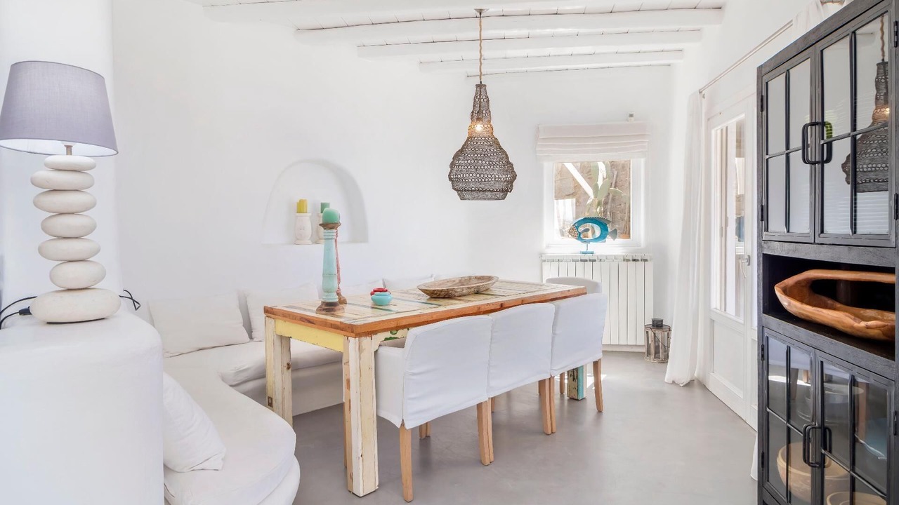 Photo of Livingroom in Faros Armenistis