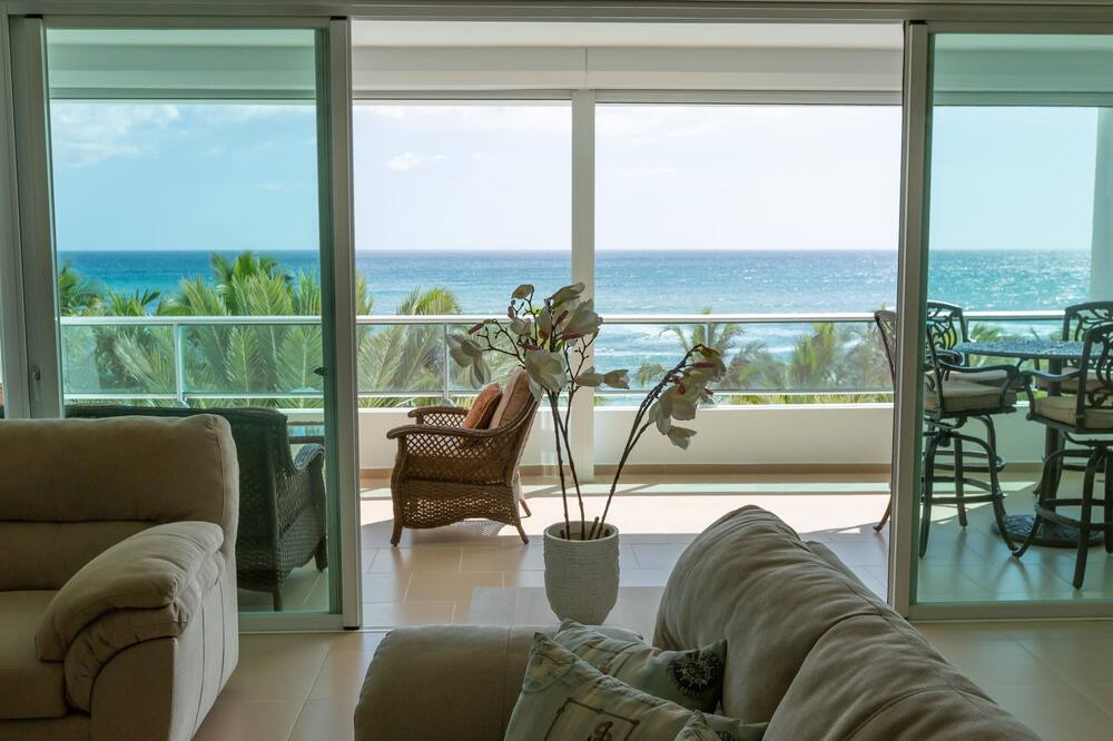 Photo of Patio Balcony in Villas Del Mar