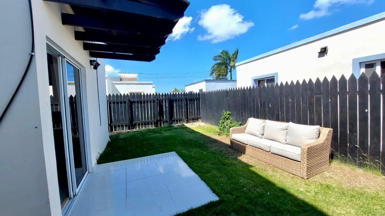 Photo of Outdoor in Veron
