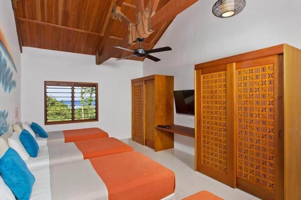 Photo of Bedroom in Qalito Island