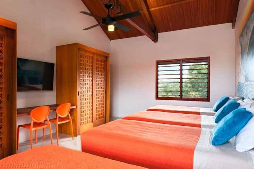 Photo of Bedroom in Qalito Island
