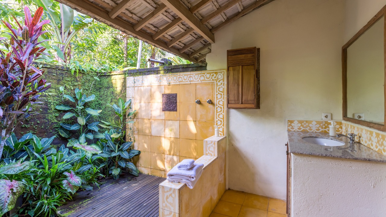 Photo of Bathroom in Wongaya Gede