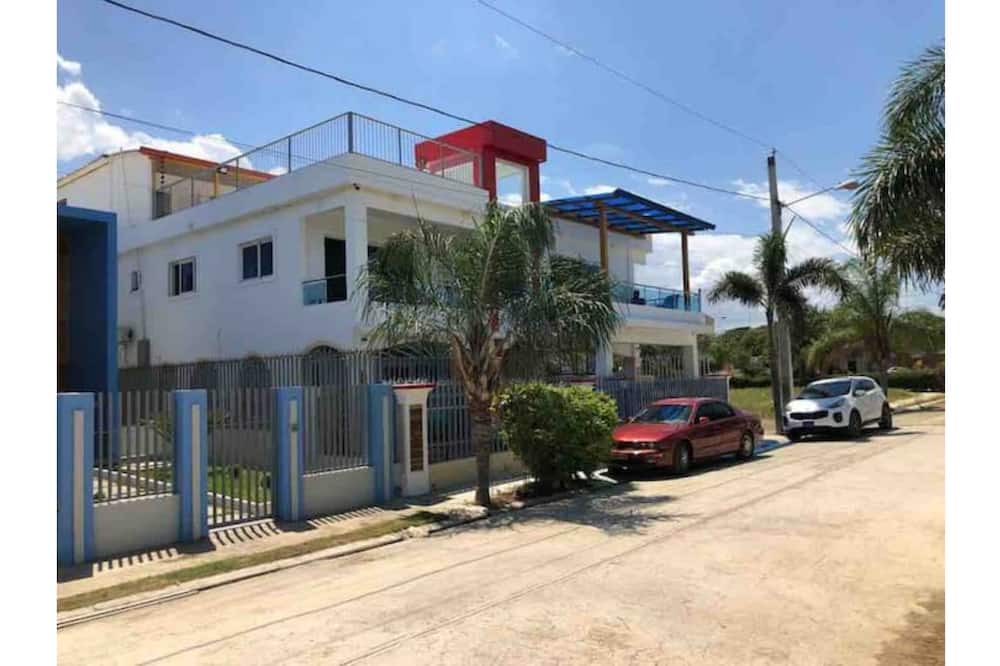Photo of Outdoor in Santa Cruz de Mao