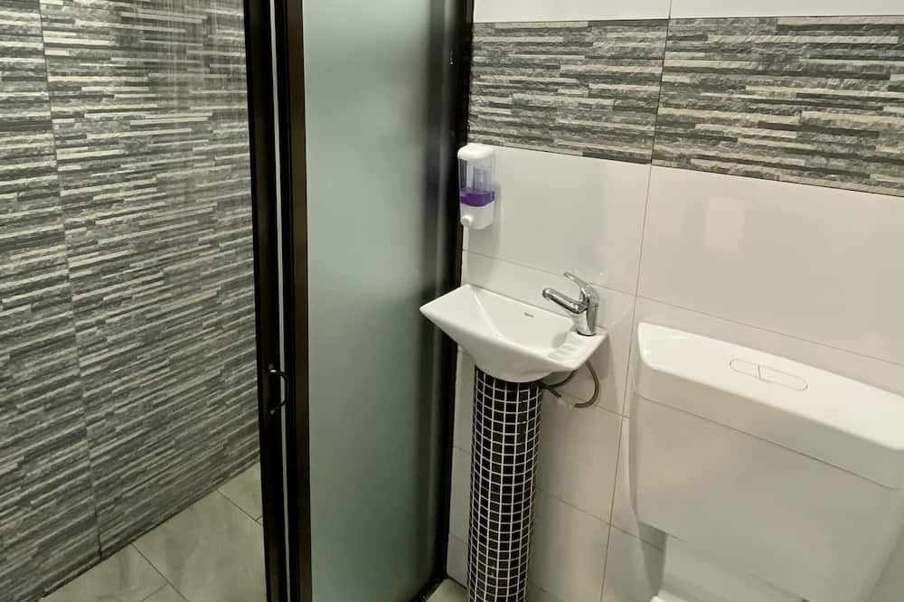 Photo of Bathroom in Lautoka