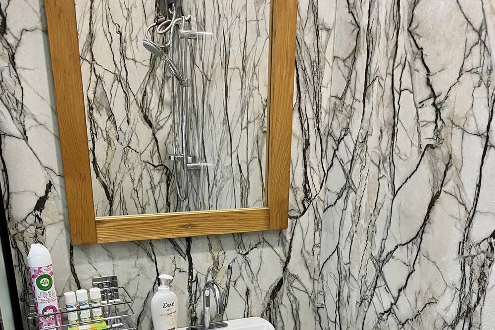Photo of Bathroom in Lautoka