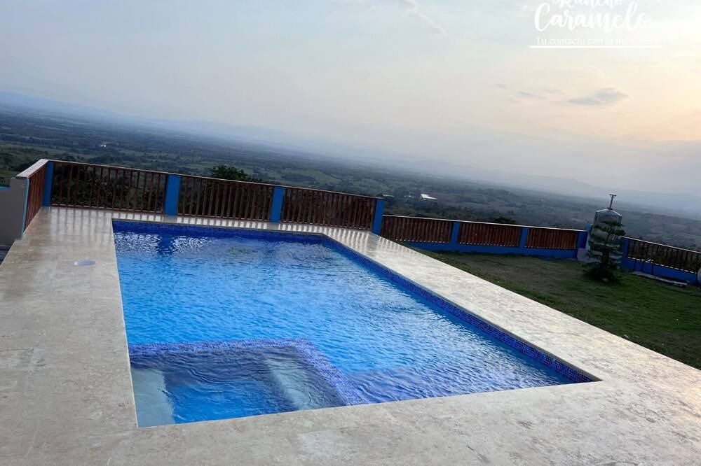 Photo of Outdoor in Cabrera