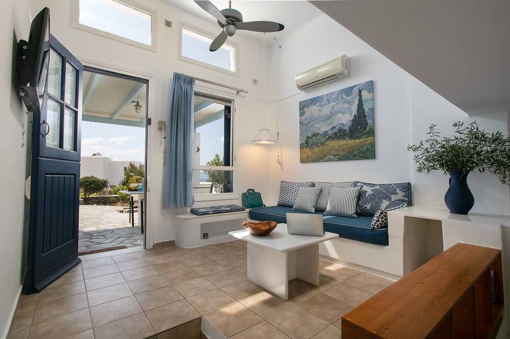 Photo of Livingroom in Stelida