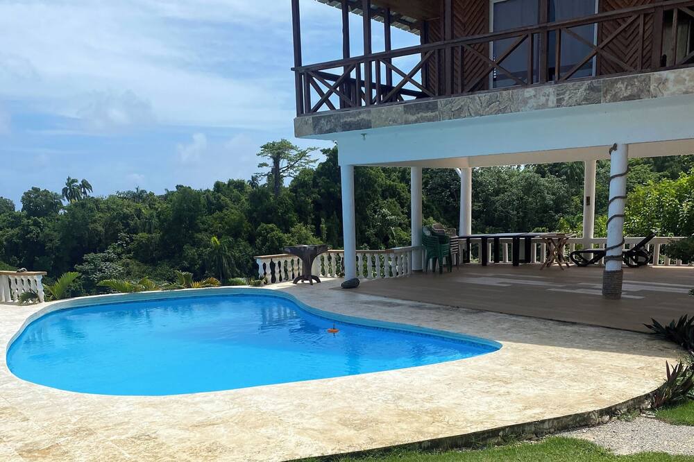Photo of Outdoor in Cabrera