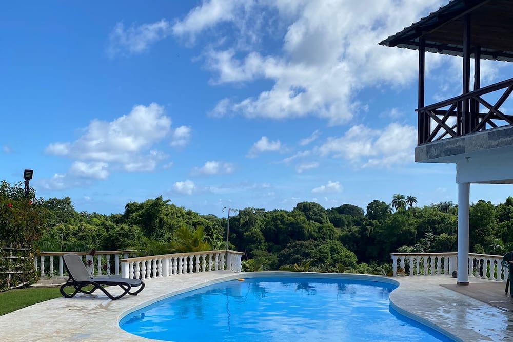 Photo of Outdoor in Cabrera