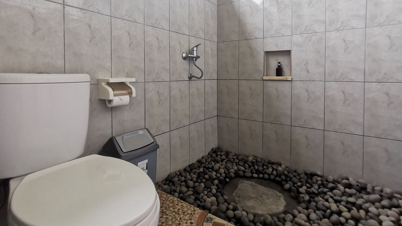 Photo of Bathroom in Suraberata