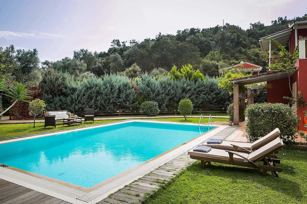 Photo of Outdoor in Mikros Gialos