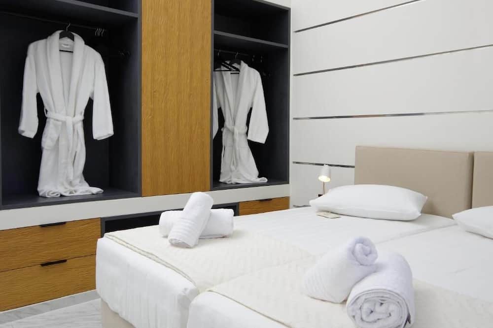Photo of Bedroom in Kini
