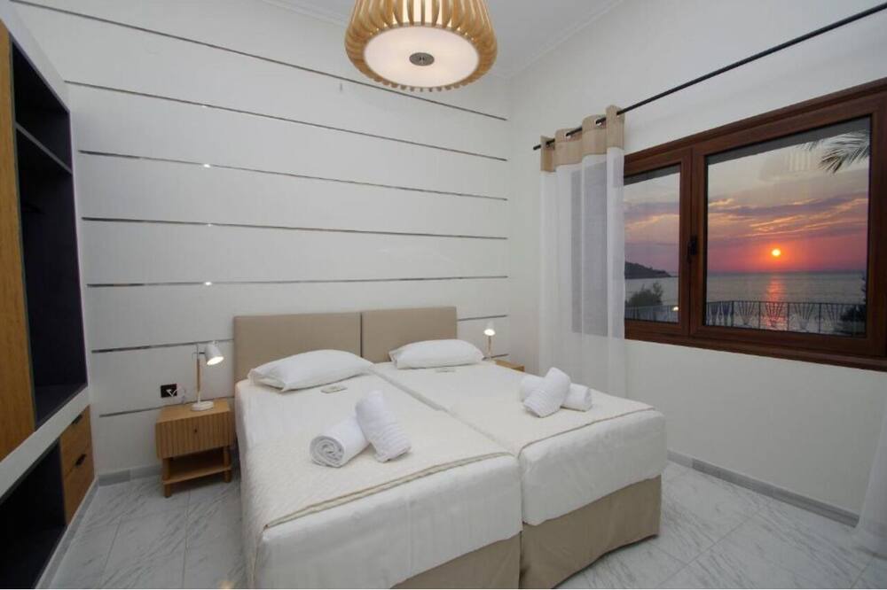 Photo of Bedroom in Kini