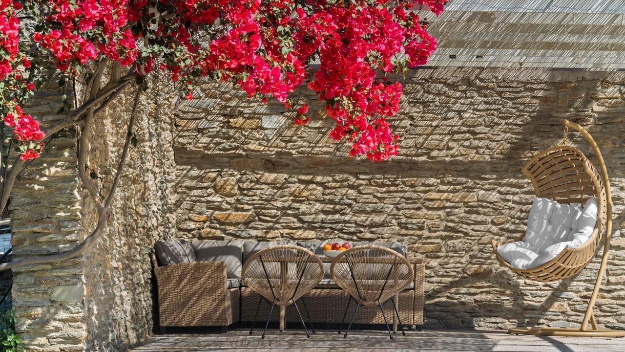Photo of Outdoor in Paleopolis
