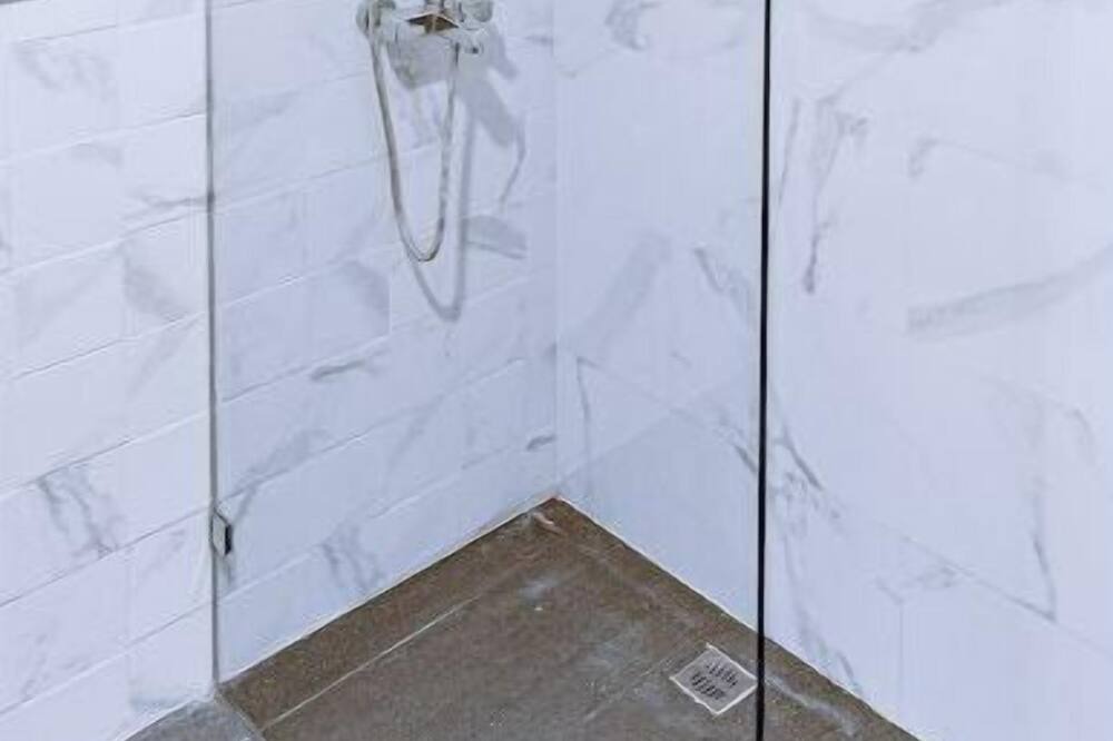 Photo of Bathroom in Viejo Arroyo Hondo