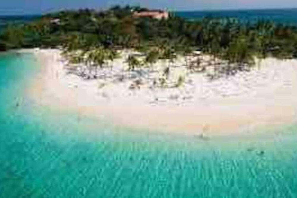 Photo of Others in Puerto Bahia
