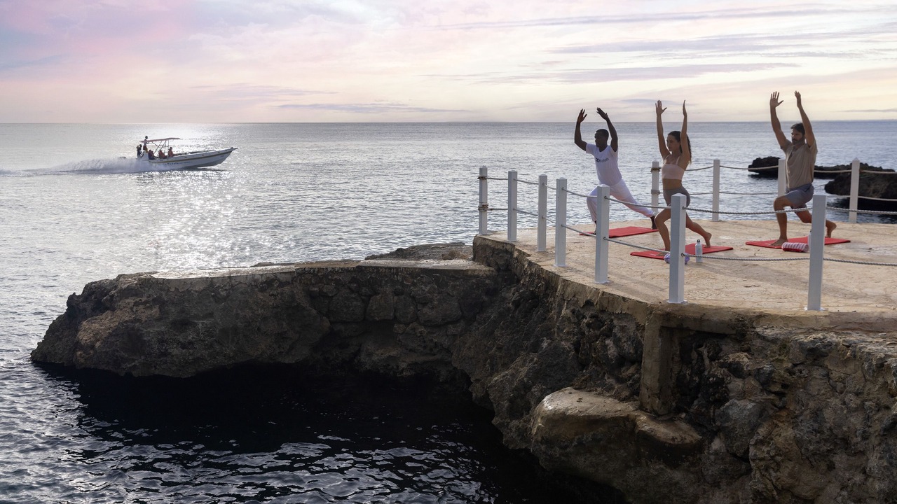 Photo of Others in Dominicus