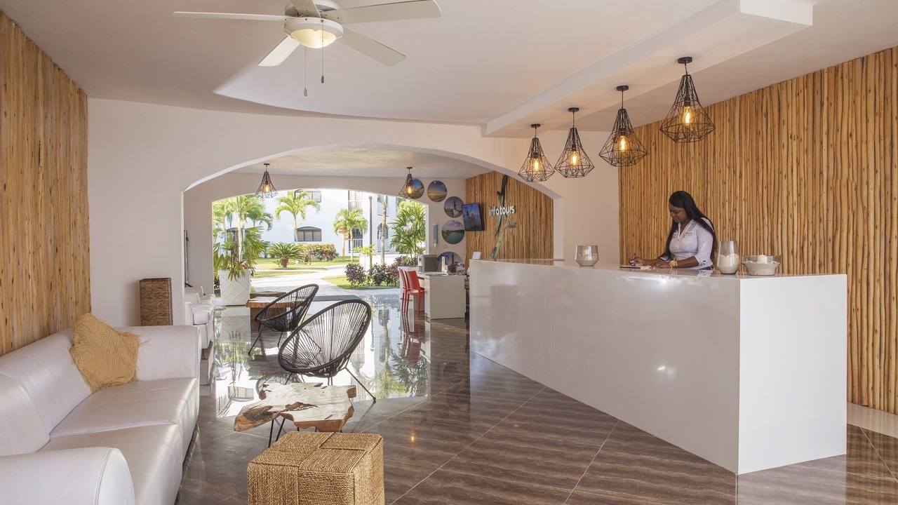 Photo of Others in Dominicus