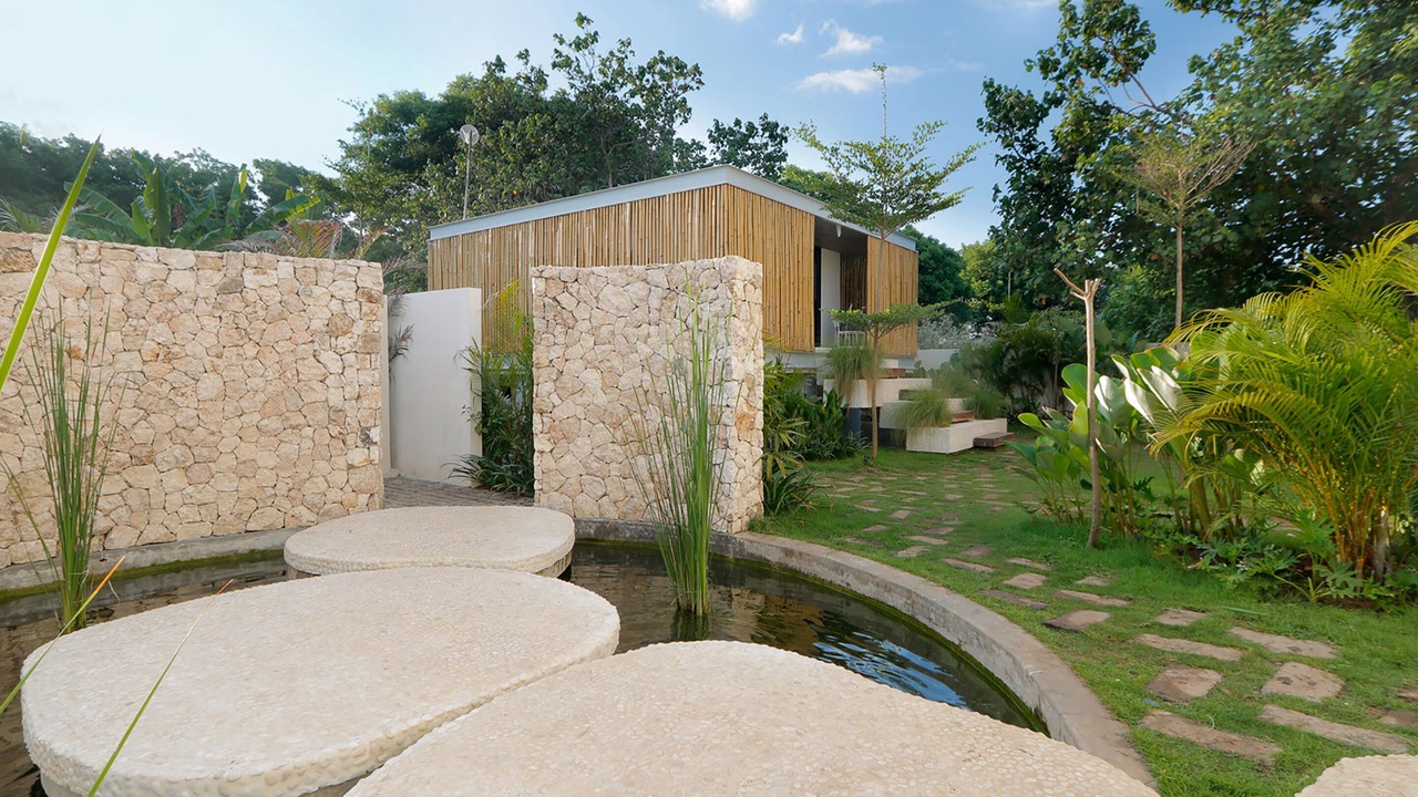 Photo of Outdoor in Mushroom Bay