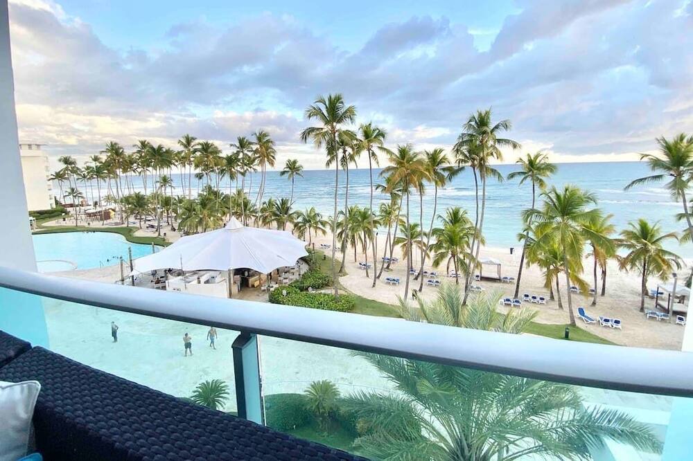 Photo of Patio Balcony in Villas Del Mar