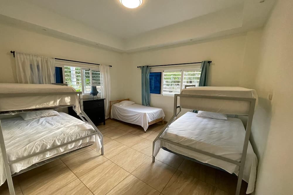 Photo of Bedroom in Pantoja