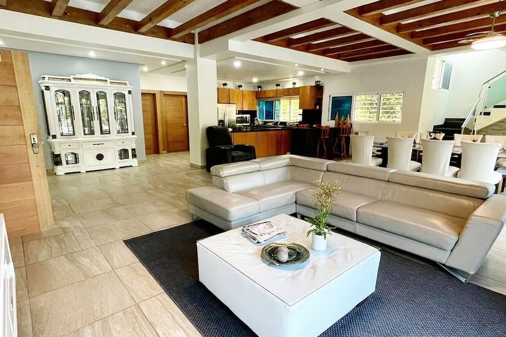 Photo of Livingroom in Pantoja