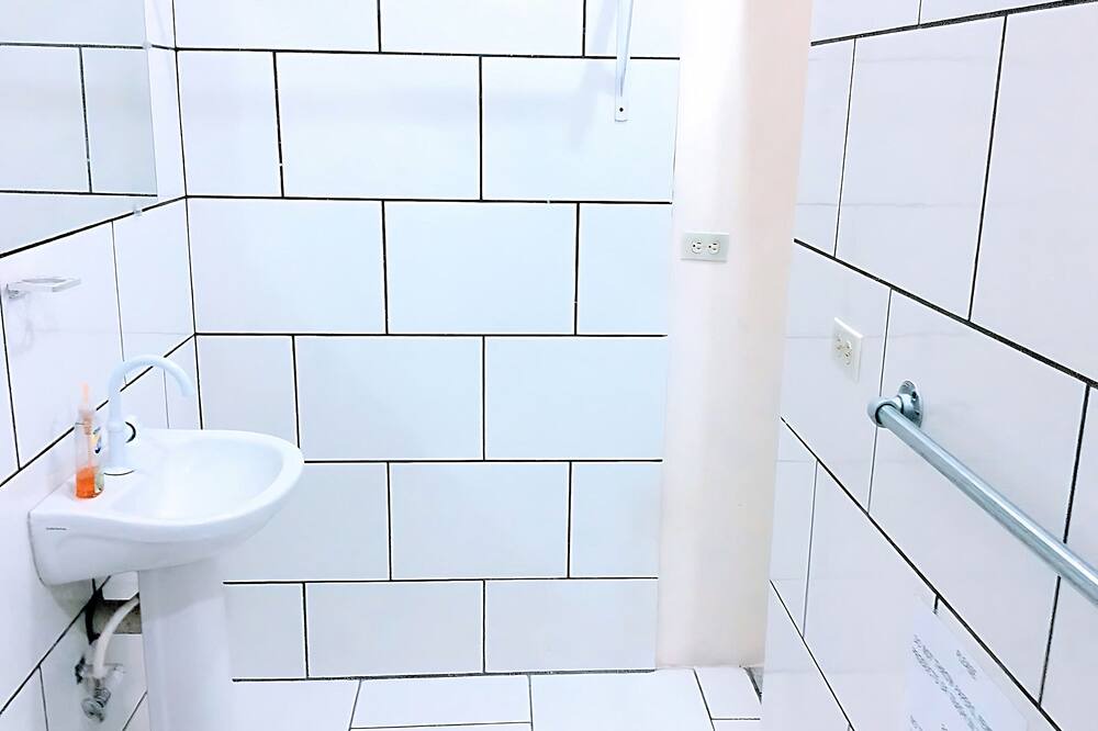 Photo of Bathroom in Ensanche Ozama