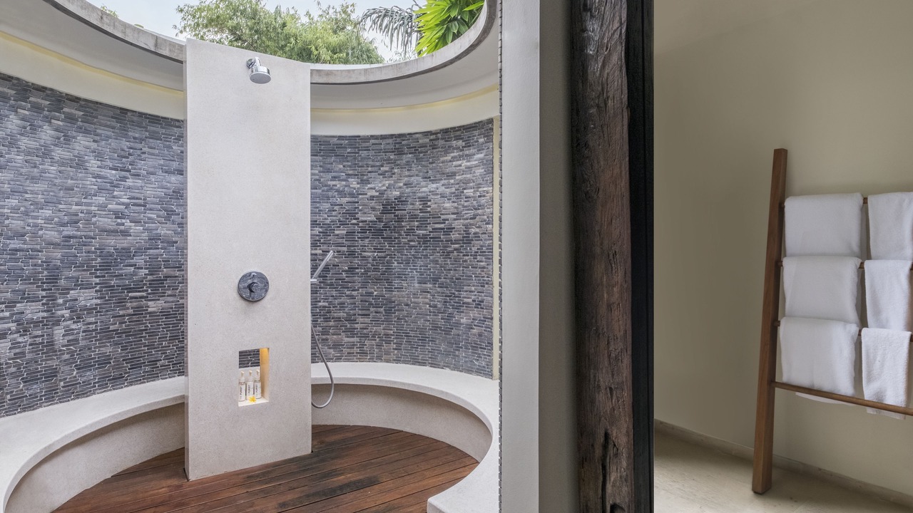 Photo of Bathroom in Petulu