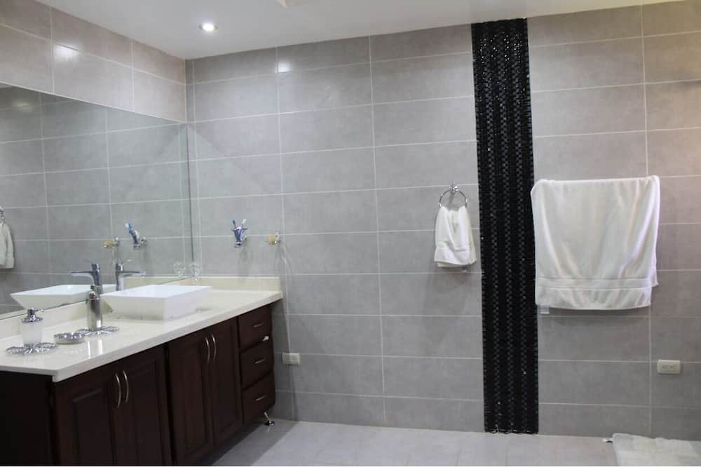 Photo of Bathroom in Jarabacoa