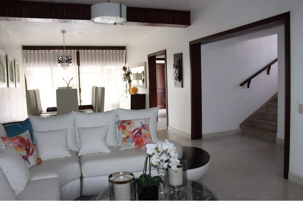 Photo of Livingroom in Jarabacoa