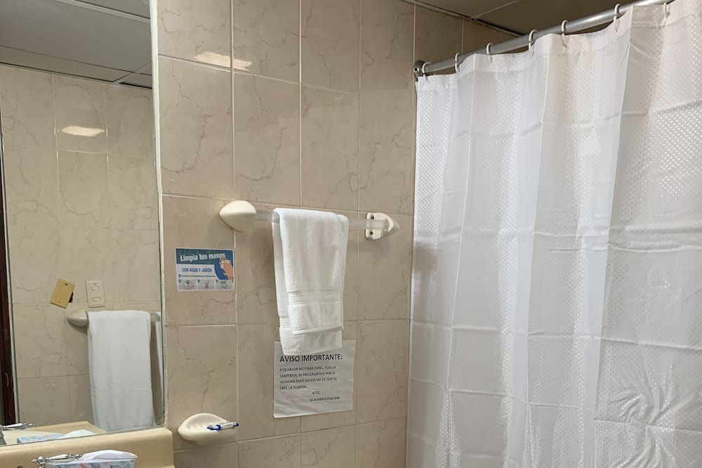 Photo of Bathroom in La Arboleda