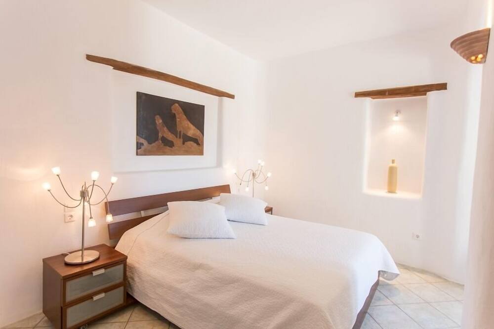 Photo of Bedroom in Plintri