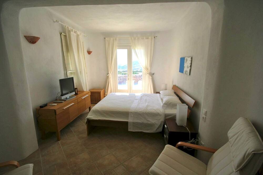 Photo of Bedroom in Plintri