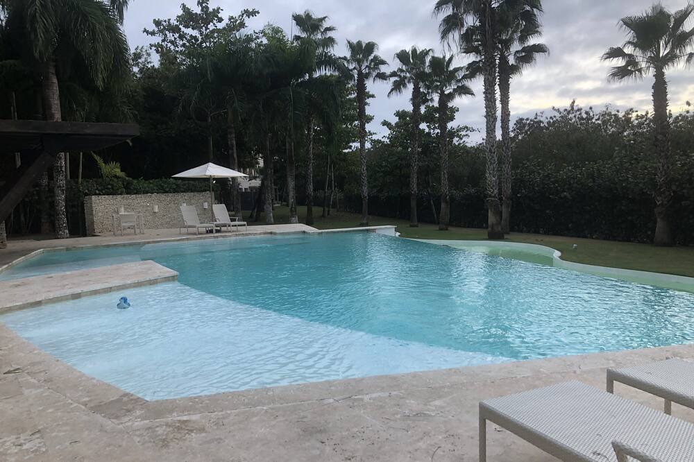 Photo of Outdoor in Los Altos