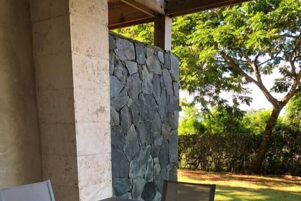 Photo of Patio Balcony in Los Altos
