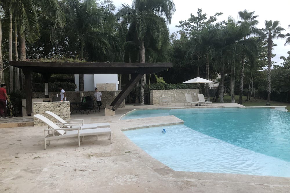 Photo of Outdoor in Los Altos
