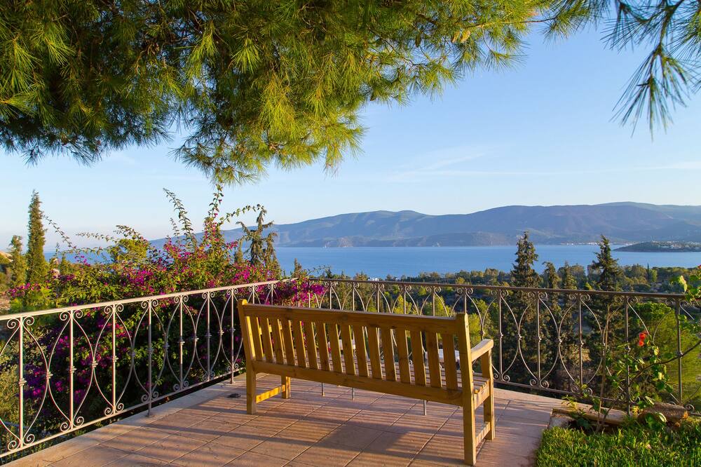 Photo of Outdoor in Isthmia
