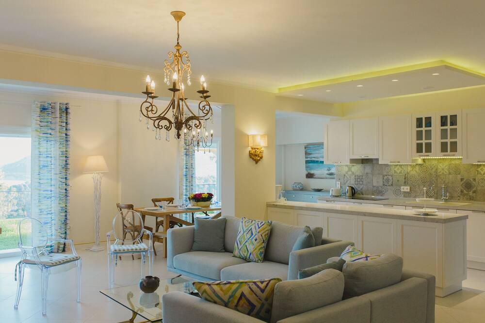 Photo of Livingroom in Isthmia