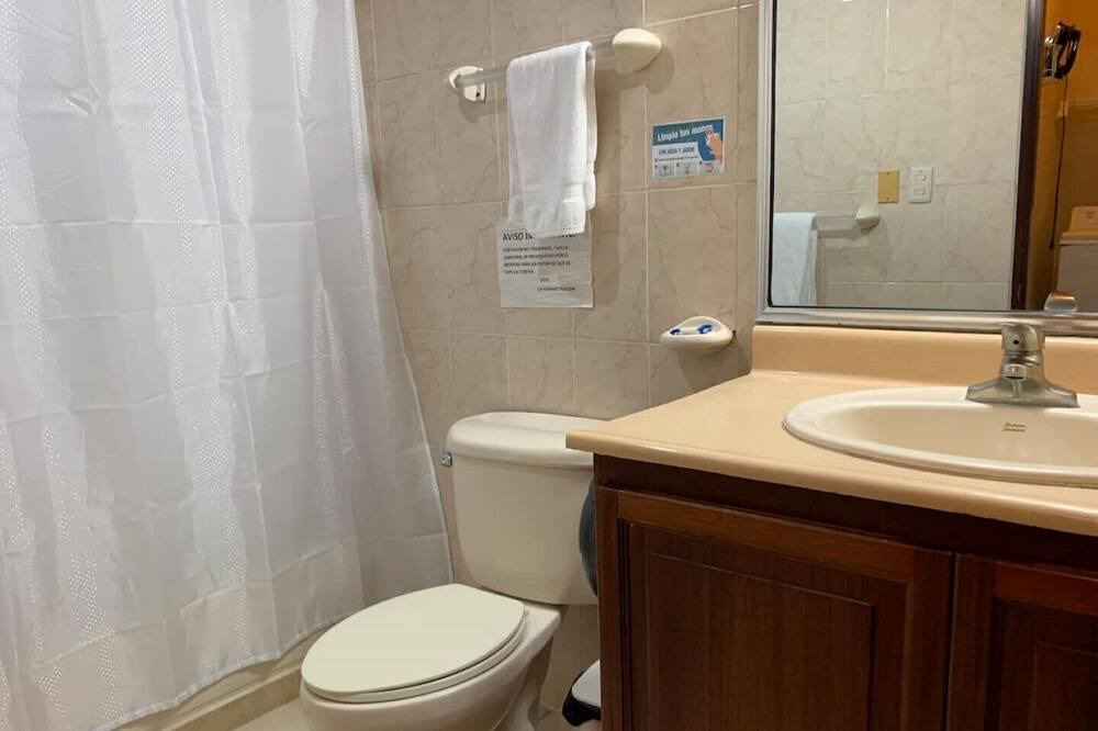 Photo of Bathroom in La Arboleda
