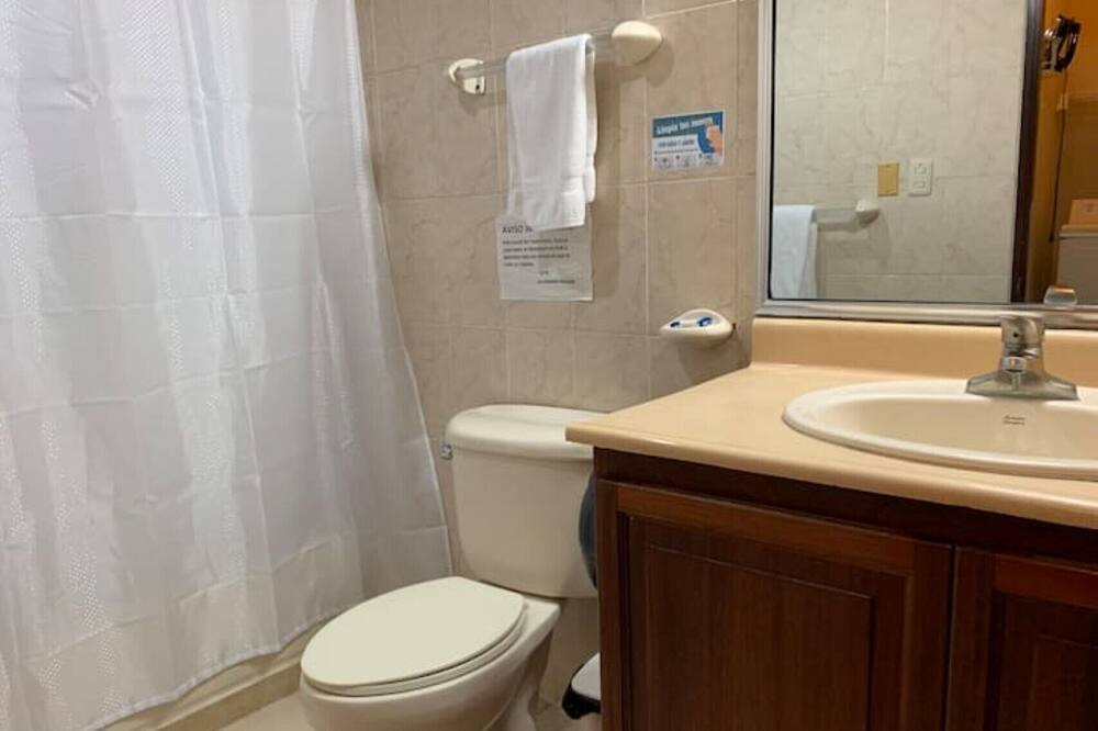 Photo of Bathroom in La Arboleda