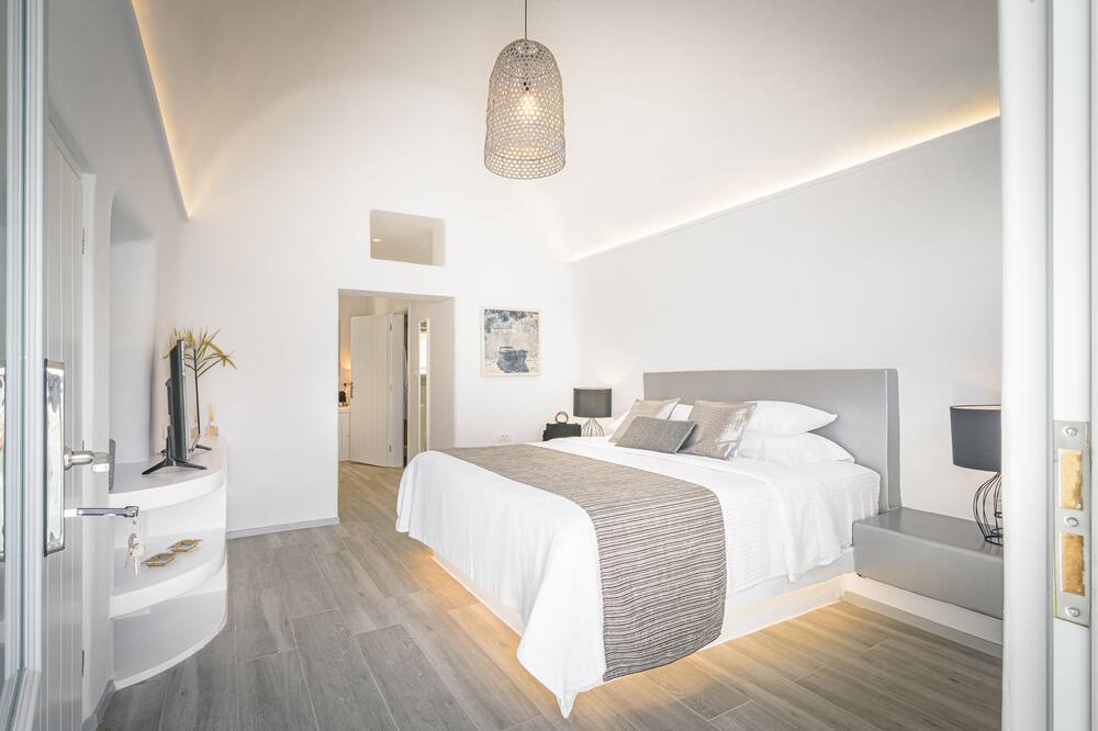 Photo of Bedroom in Imerovigli