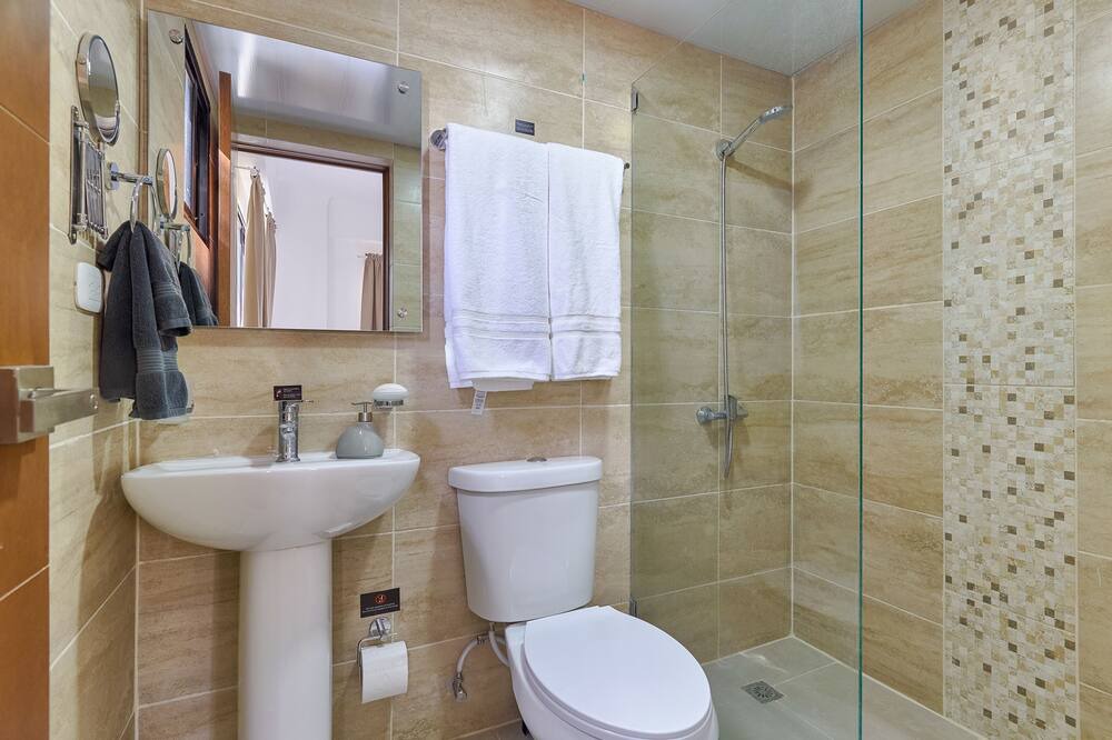 Photo of Bathroom in Viejo Arroyo Hondo