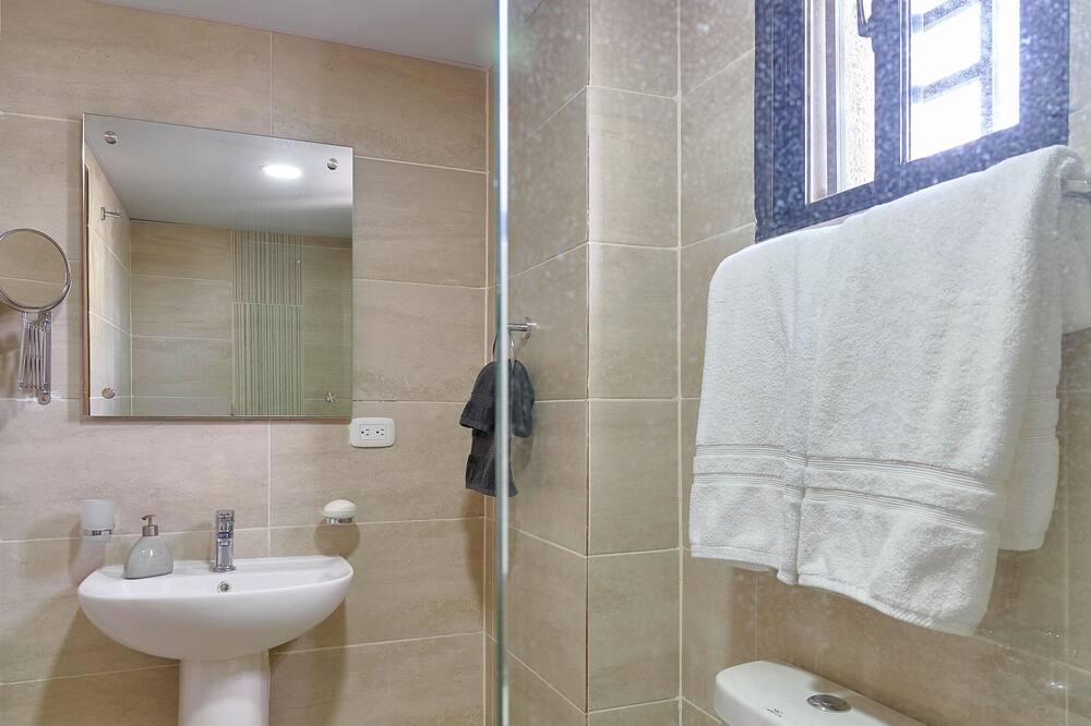 Photo of Bathroom in Viejo Arroyo Hondo