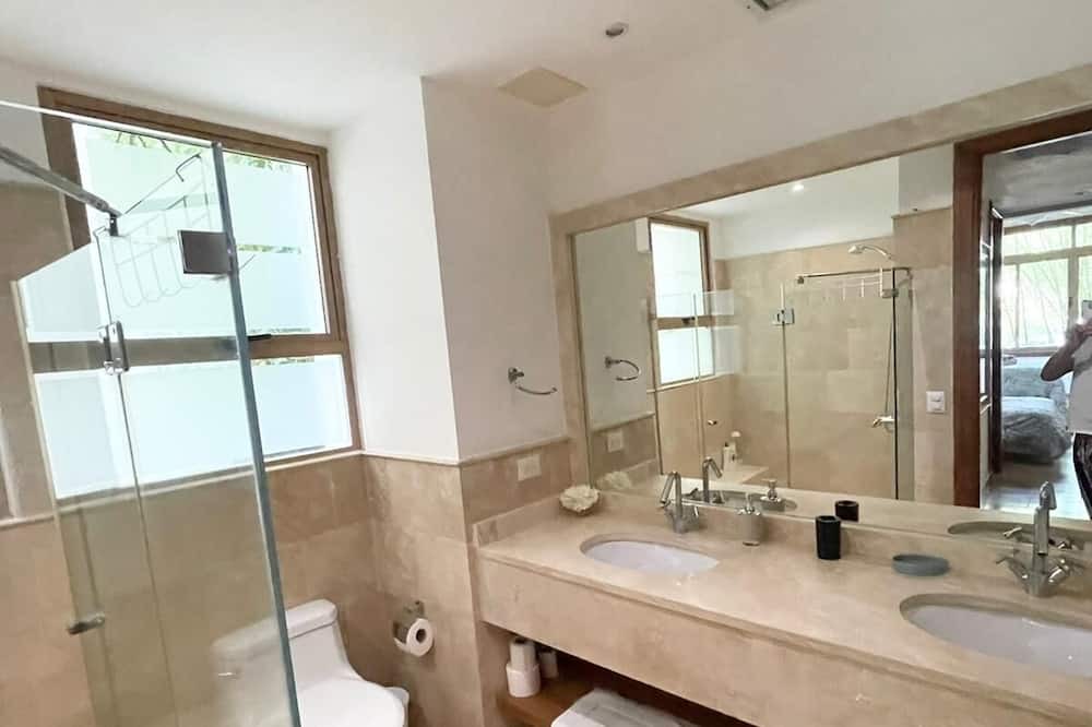 Photo of Bathroom in Casa de Campo